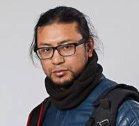 दिनेश श्रेष्ठ
