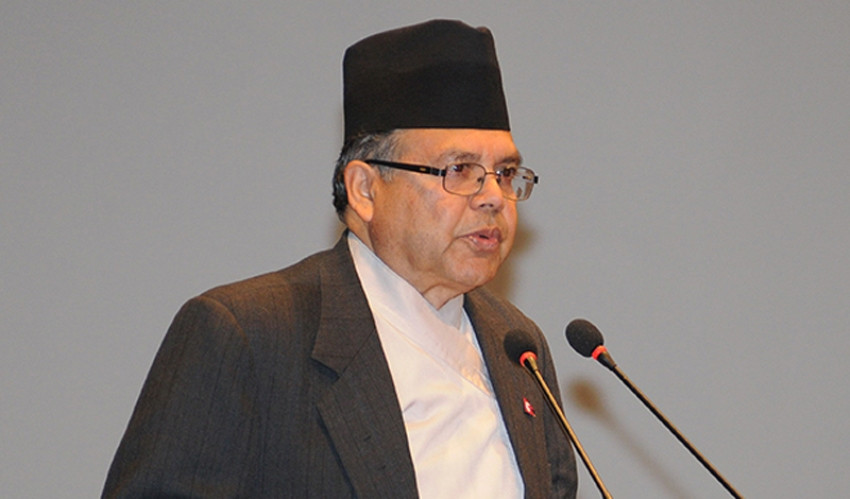 'प्रधानमन्त्रीमा ओलीको विकल्प अनिवार्य छ'