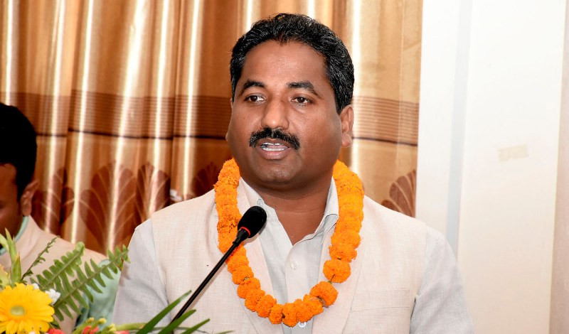 प्रभुलाई टक्कर दिन कसलाई पठाउला गठबन्धनले?