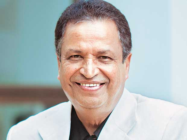 ‘समाज र अर्थतन्त्र पुनर्संरचना हुँदै छ’