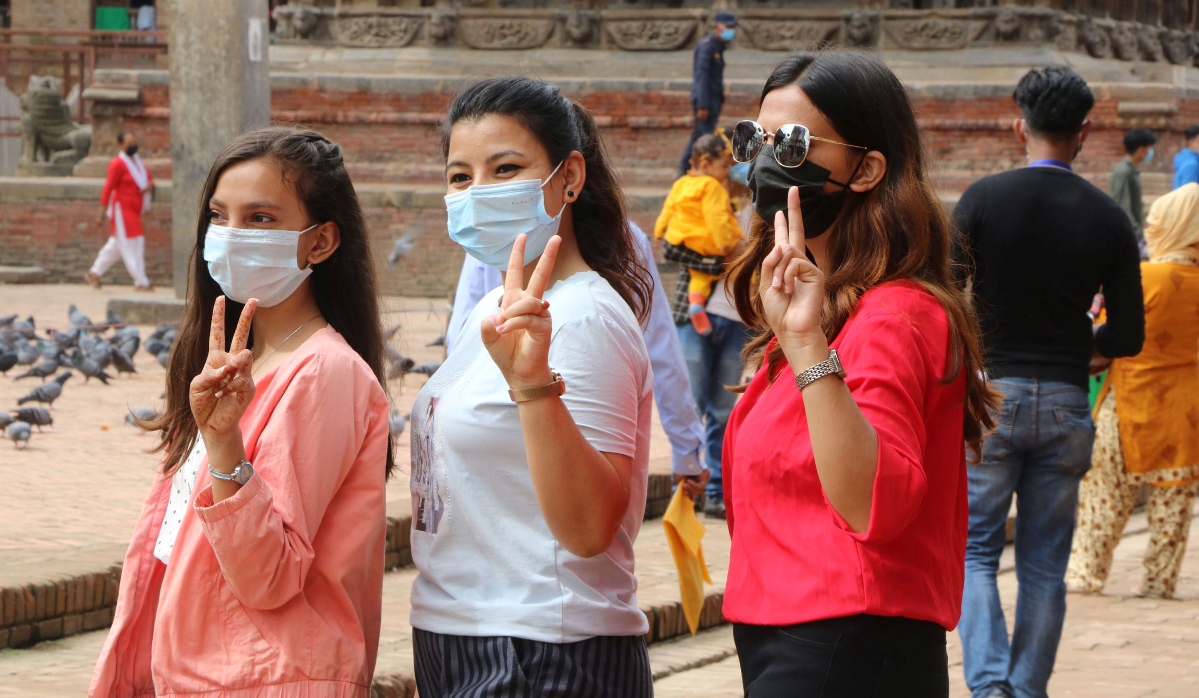 अस्पताल जान छाडे कोरोना संक्रमित, गम्भीर बिरामीलाई बचाउन कठिन