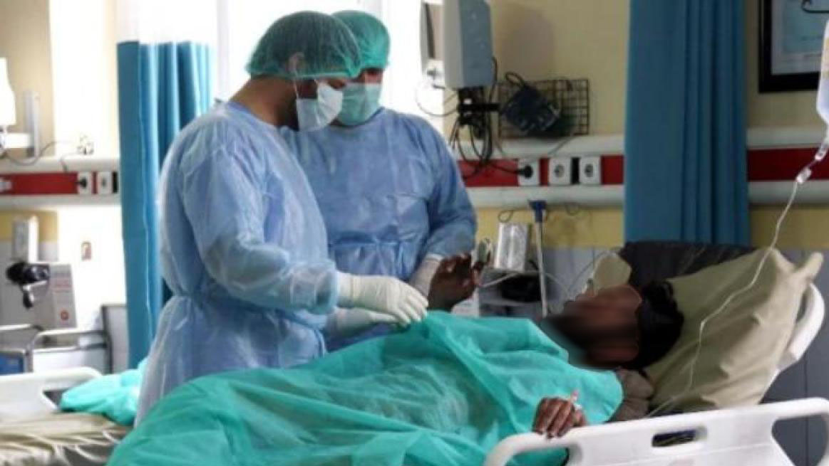 घटेन संक्रमण दर, विज्ञ भन्छन्- निषेध आदेश खुकुलो पारे झन् भयावह हुन्छ