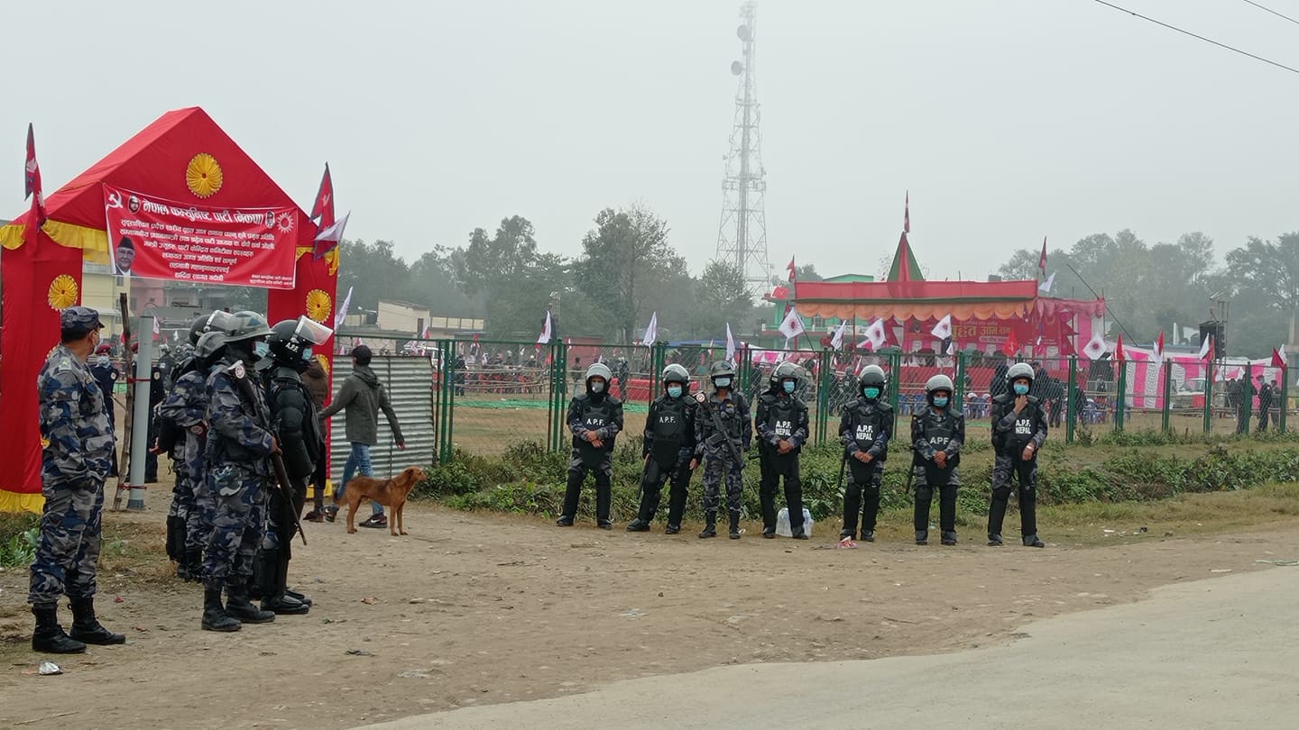 प्रधानमन्त्री ओली धनगढीमा, मुख्यमन्त्रीसहित मन्त्रीहरु गएनन् स्वागतमा