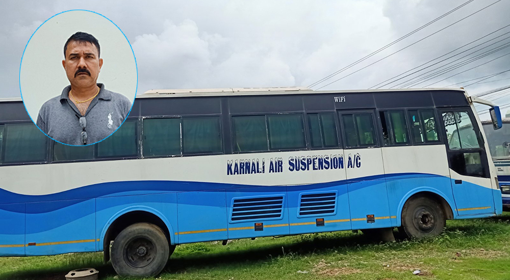 महामारीमा थलिएका बस व्यवसायी गणेश जो घरै बेच्ने अवस्थामा पुगेका छन्