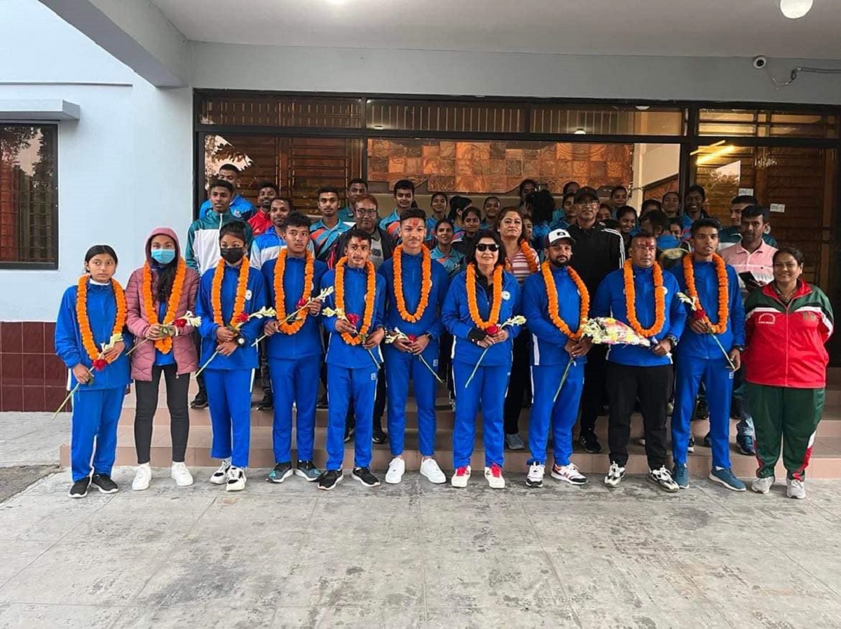 एथलेटिक्स च्याम्पियनसिपमा सहभागी हुन ढाका पुग्यो नेपाली टिम