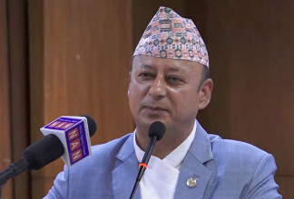 डेडिकेटेड र ट्रङ्कलाइन विवाद छिनोफानो गर्ने जिम्मेवारी आयोगको हो- मन्त्री खड्का
