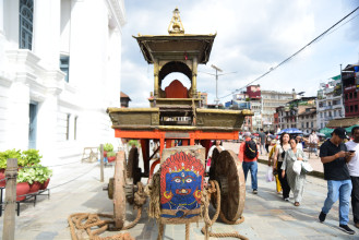 इन्द्रजात्राको तयारी धमाधम हुँदै (तस्बिरहरू)