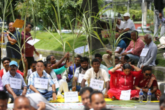 सरकार र उखु किसानबीचको वार्ता निष्कर्षविहीन, आन्दोलन जारी रहने