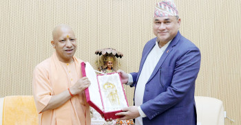 सुदूरपश्चिमका मुख्यमन्त्रीले भेटे उत्तर प्रदेशका मुख्यमन्त्री