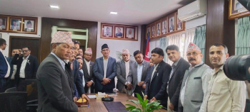 स्थानीय तह कर्मचारीले बुझाए अर्थमन्त्रीलाई १० बुँदे माग, बजेटमा समेट्न आग्रह