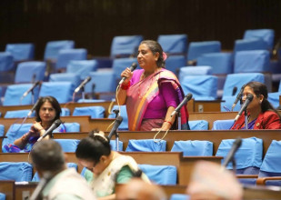 ग्याँस सिलिण्डर साट्दा उपभोक्ता ठगिएकाे भन्दै सांसद कोइरालाकाे आपत्ति 