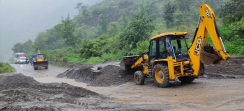 पहिरो पन्छाएपछि अवरुद्ध सडक सञ्चालित