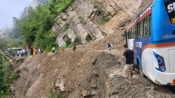 पहिरो खसेसँगै कालीगण्डकी करिडोर बन्द