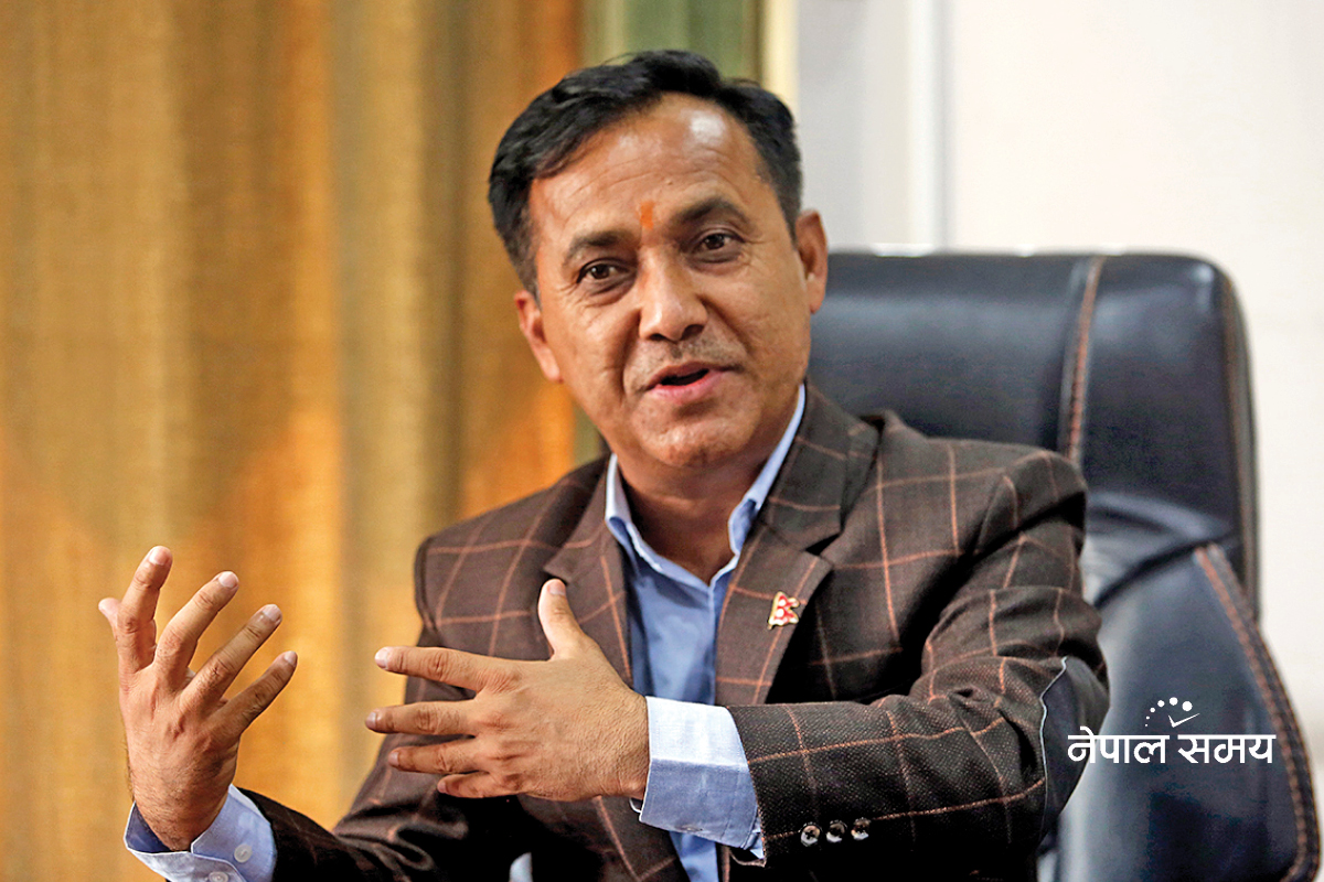 प्रचण्डले ओलीको धोकाबाट प्राप्त ज्ञान बिर्सिनुहुन्‍न : विश्‍वप्रकाश शर्मा [अन्तर्वार्ता]