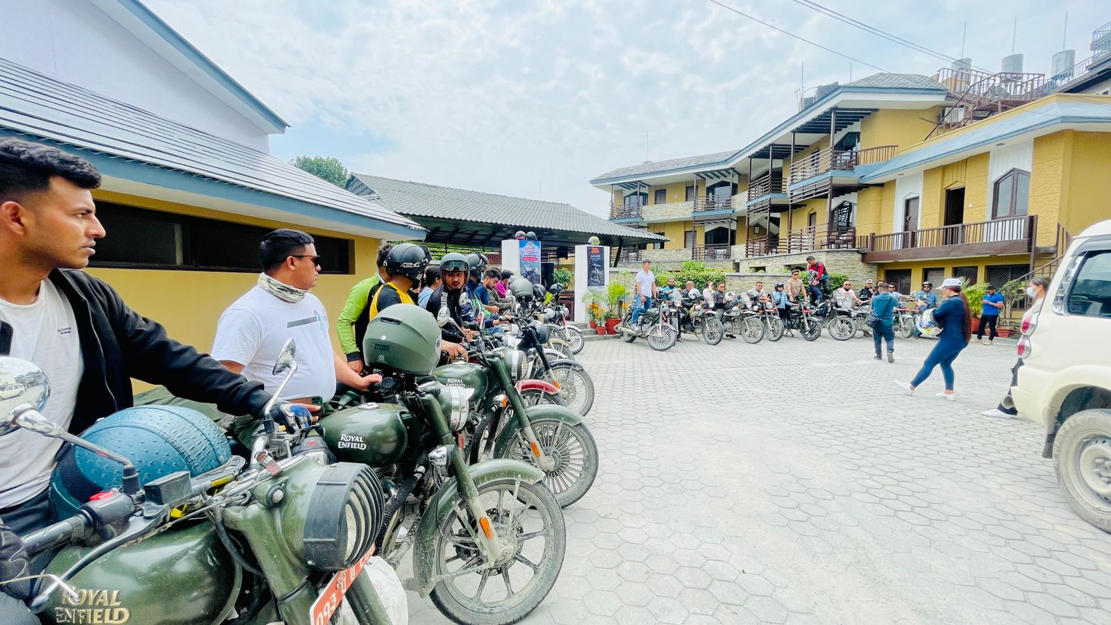 प्लास्टिक बोरामा रोयल राइड