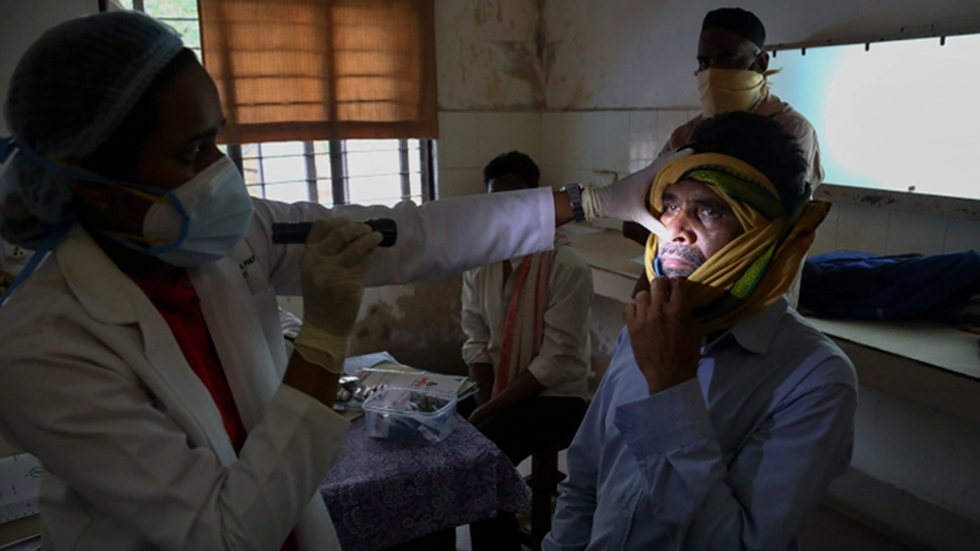 रातो बत्ती बाल्दैछ कालो ढुसी, औषधिको पनि संकट!