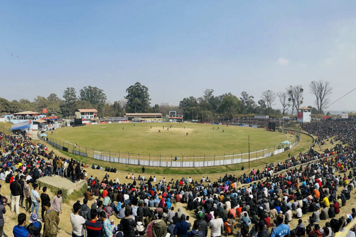 त्रिवि मैदानमा फर्किएको समर्थकको खुसी