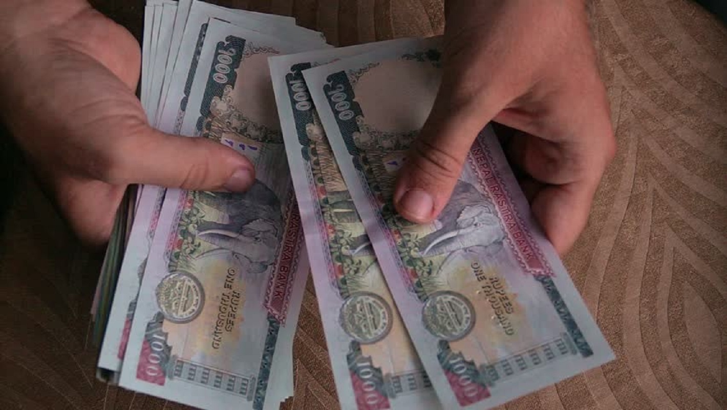 बिकास बैंकले घटाए ब्याजदर